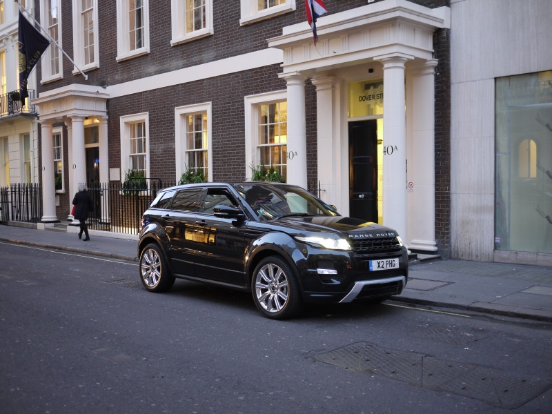 Range Rover Evoque 4 Door In London 2012 Season 1
